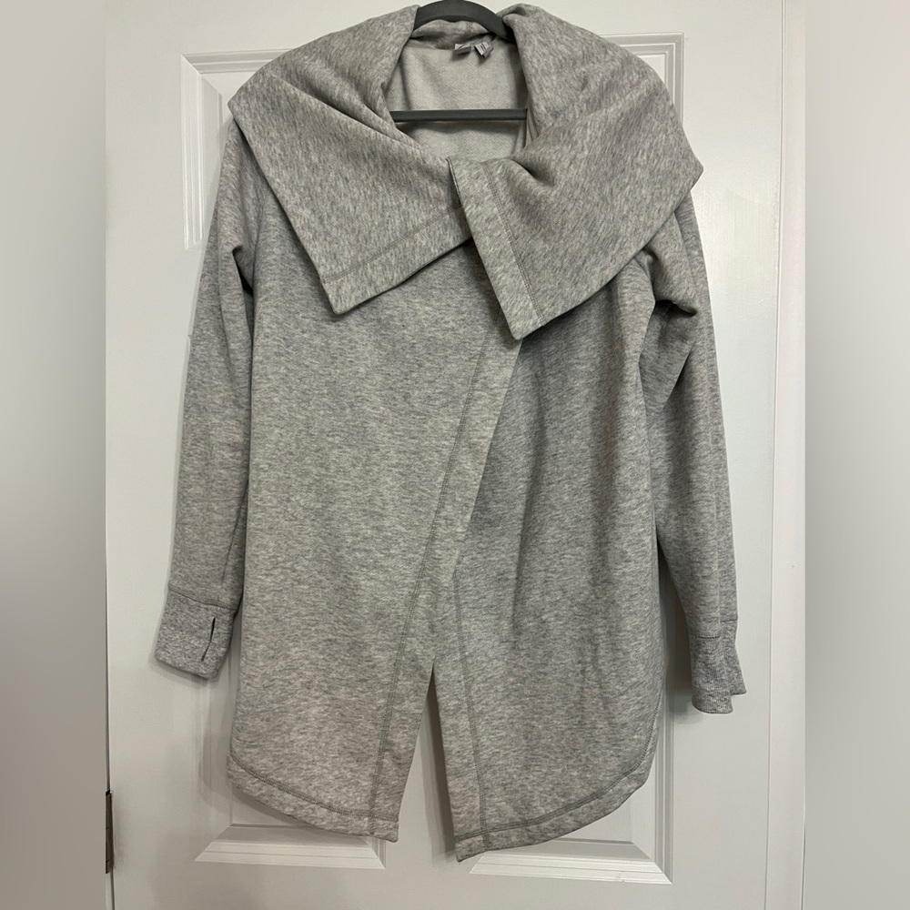 Z by Zella Asymmetrical Hi-Low Jacket Size L